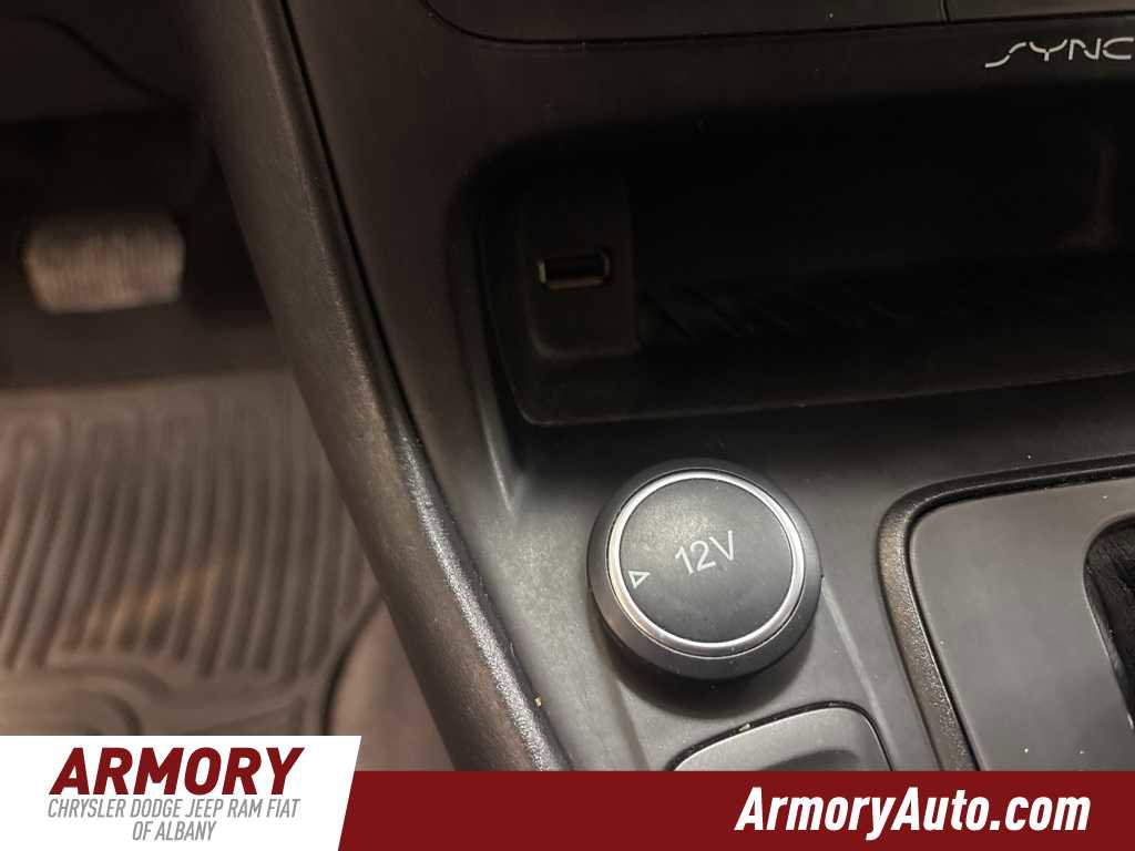 Used 2017 Ford Focus SE w/ Cold Weather Package image 20