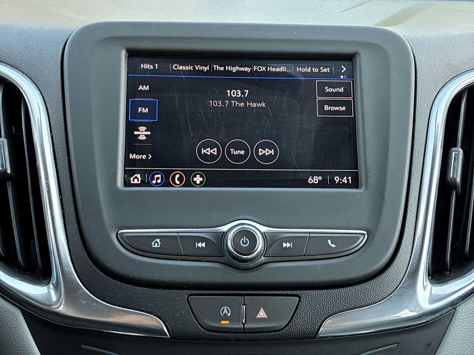 Used 2022 Chevrolet Equinox LT AWD/4WD image 12