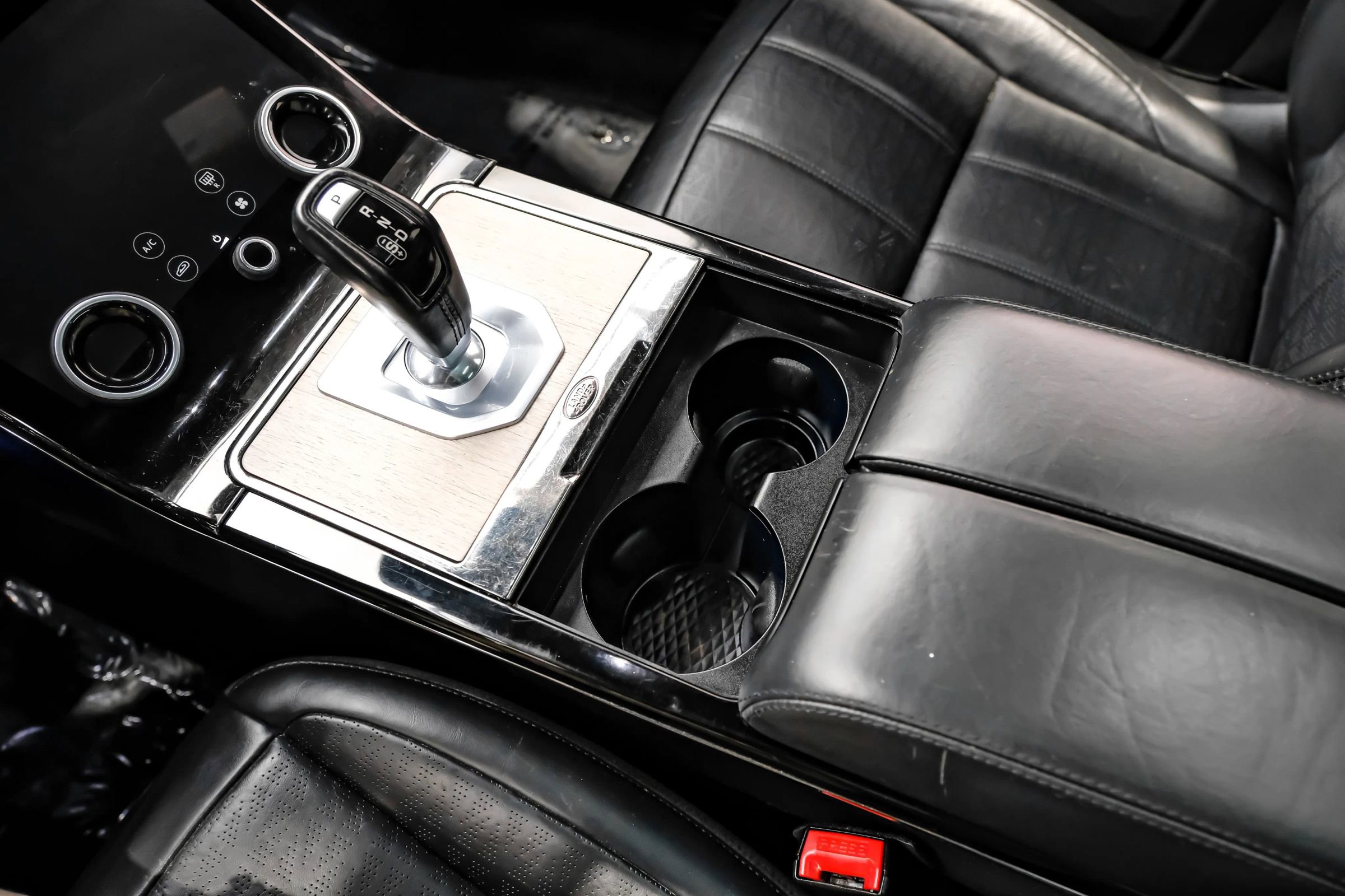 Used 2020 Land Rover Range Rover Evoque R-Dynamic SE image 39