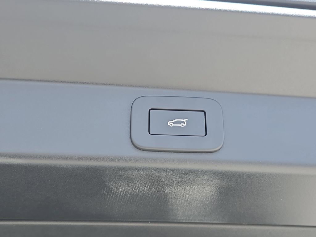 New 2026 Land Rover Range Rover Sport Dynamic SE AWD/4WD image 13