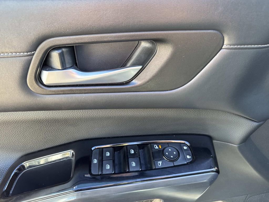 Used 2022 Nissan Pathfinder SL w/ SL Premium Package image 21