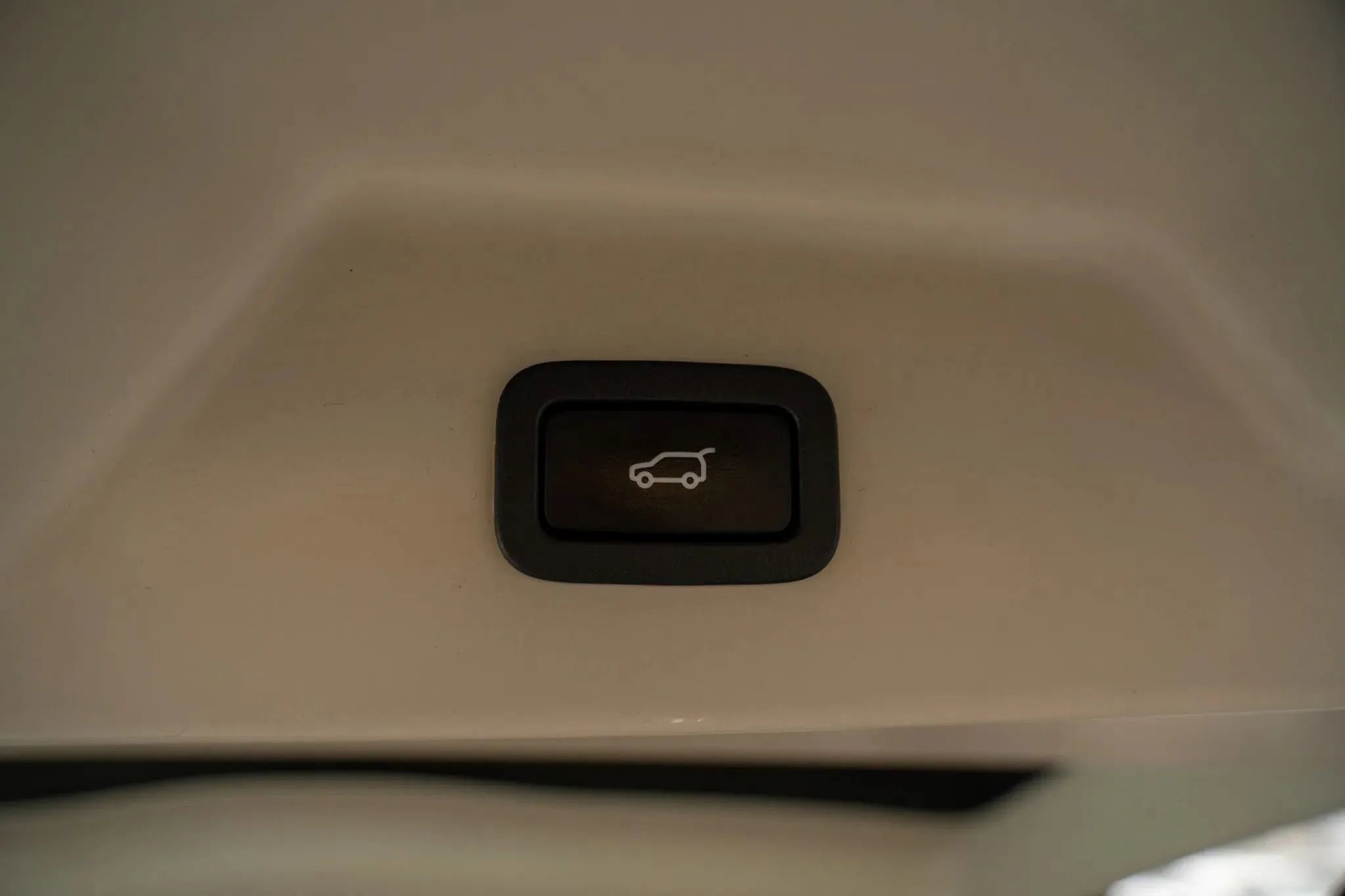 Used 2016 Land Rover Range Rover image 10