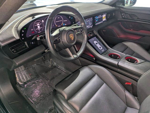 Used 2022 Porsche Taycan image 11