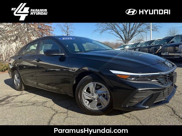 Certified 2025 Hyundai Elantra SE