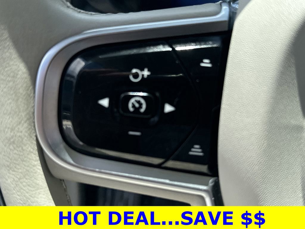 Used 2024 Volvo XC60 B5 Core AWD/4WD image 23
