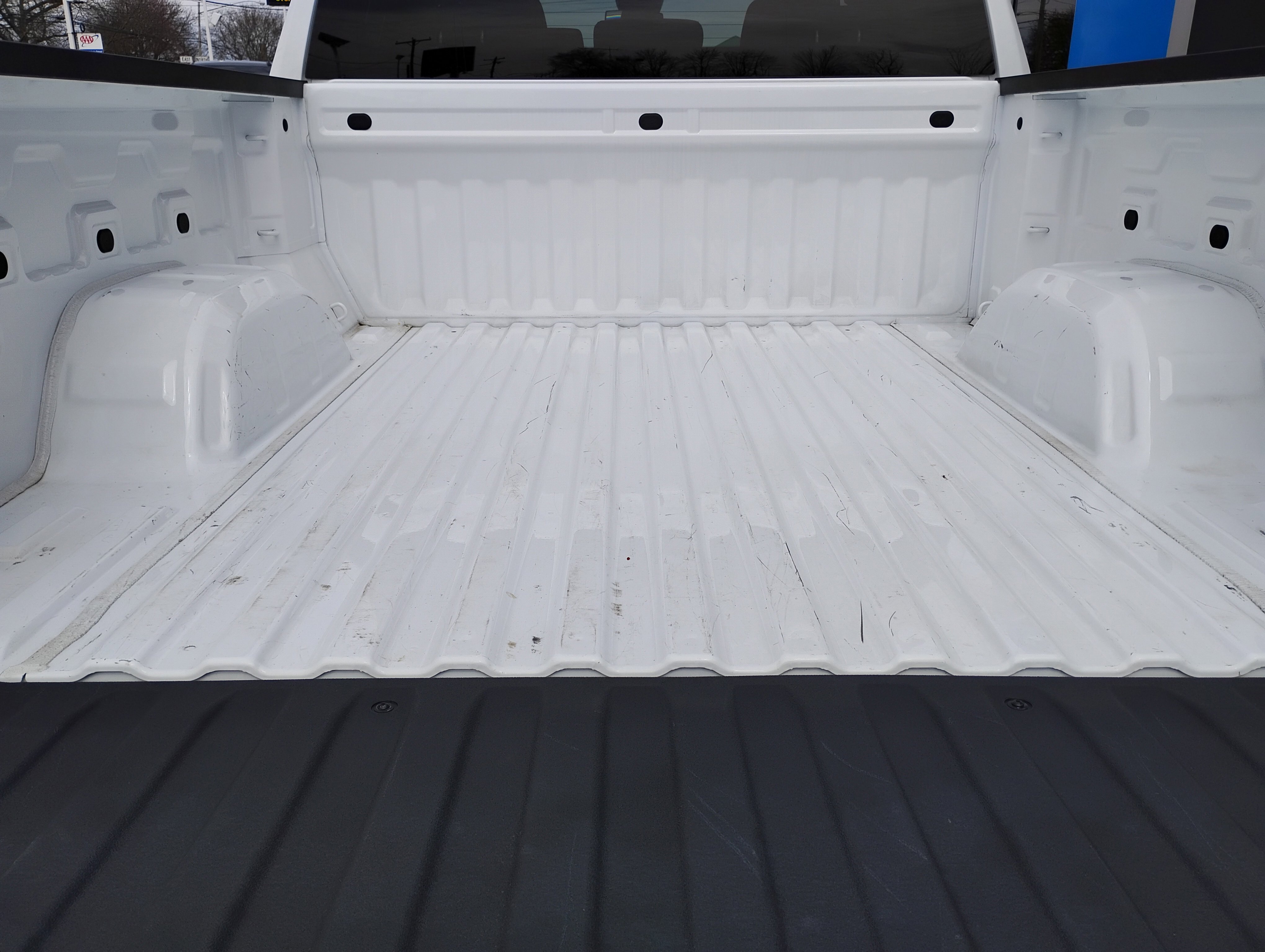 Used 2022 Chevrolet Silverado 1500 Custom AWD/4WD image 22