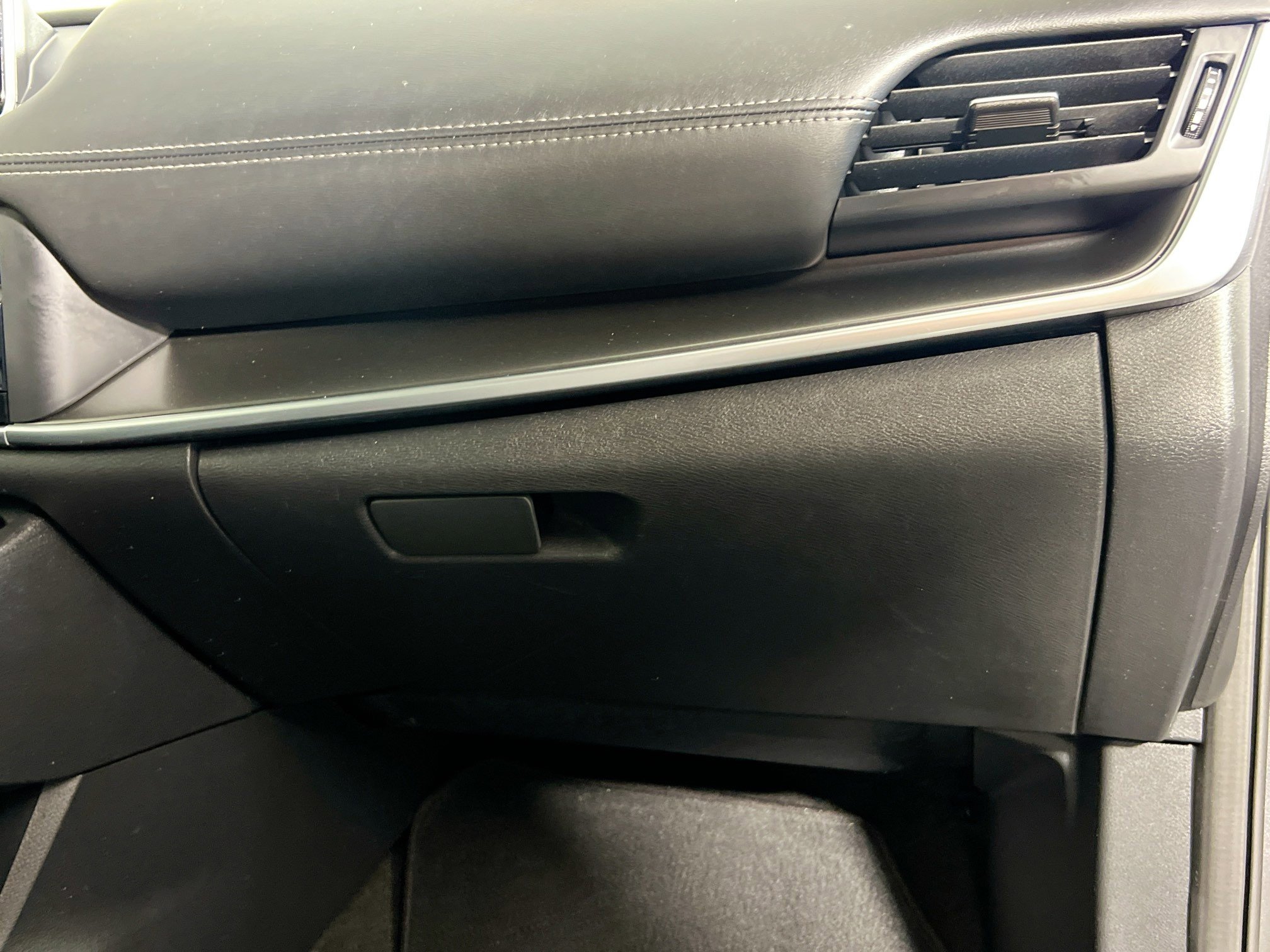 Used 2023 Nissan Rogue SV FWD image 35