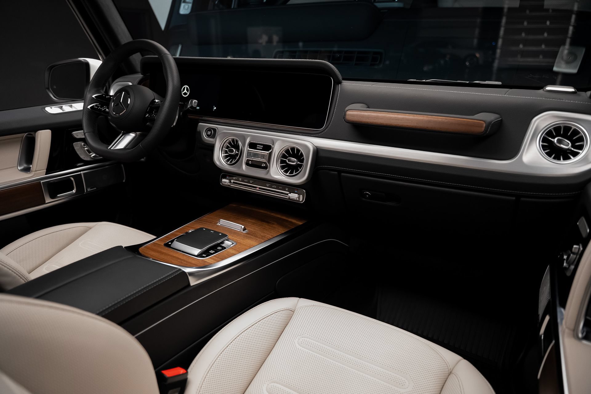 Used 2025 Mercedes-Benz G 580 w/ EQ Technology image 60