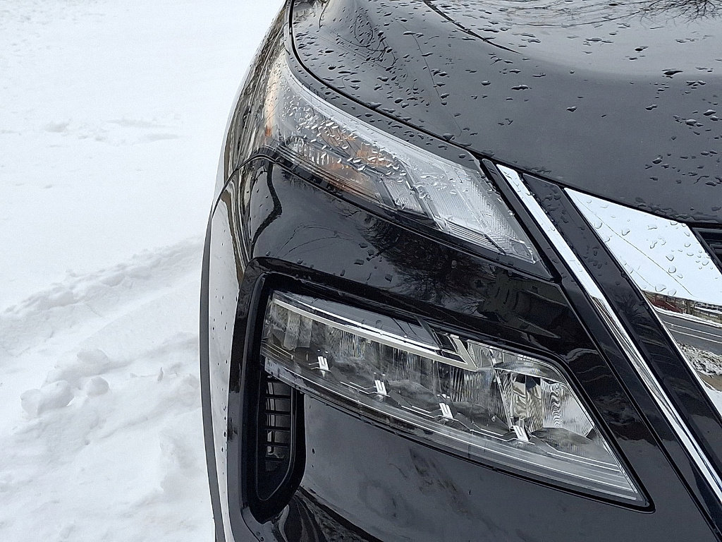 Used 2023 Nissan Rogue SV image 20