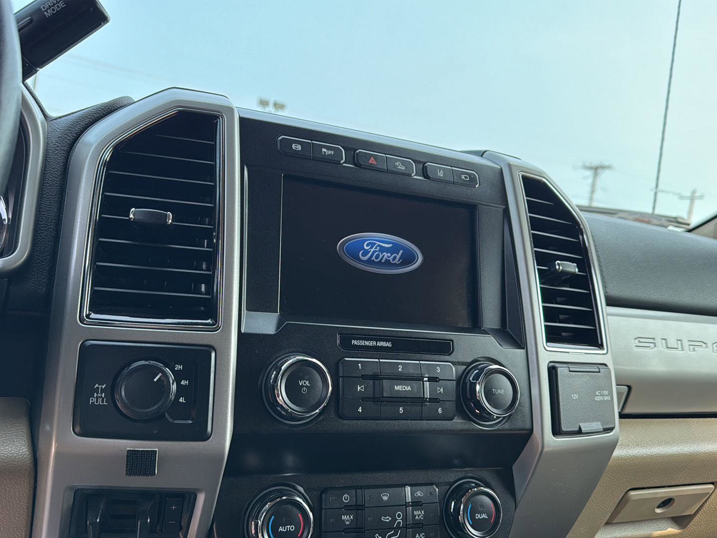 Used 2021 Ford F250 Lariat w/ Tremor Off-Road Package image 9