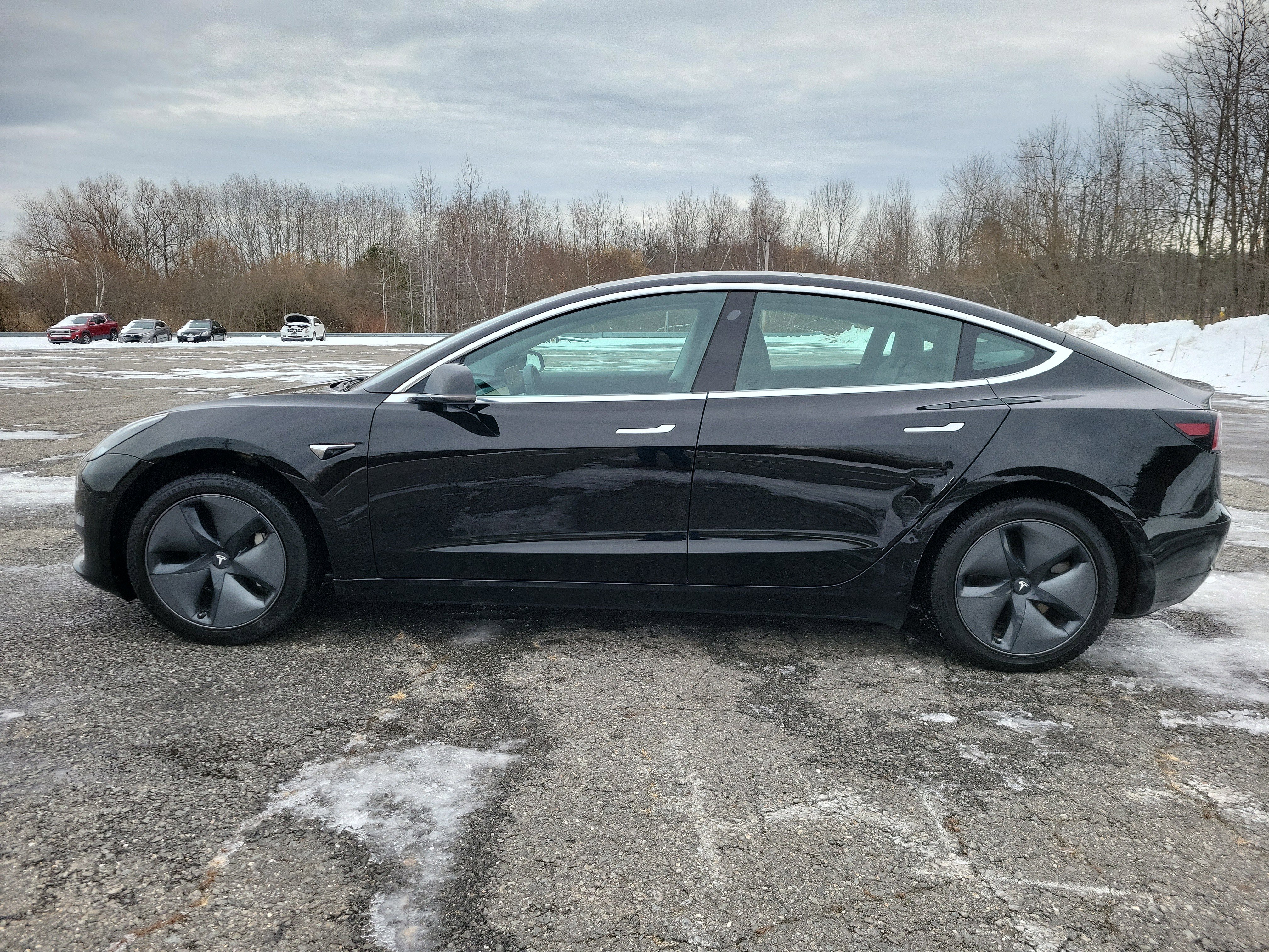 Used 2019 Tesla Model 3 Mid Range image 8