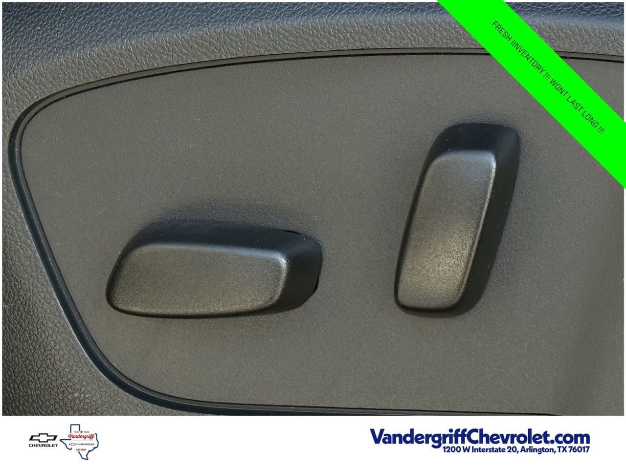 Used 2025 GMC Acadia AT4 AWD/4WD image 20