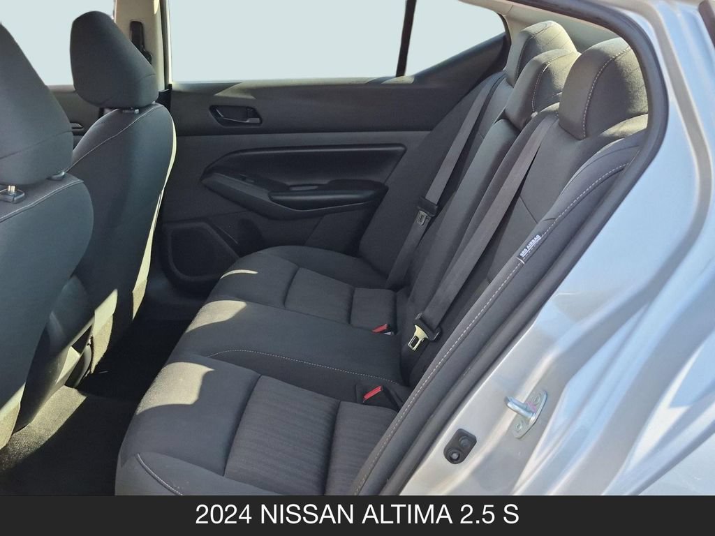 Used 2024 Nissan Altima 2.5 S FWD image 16