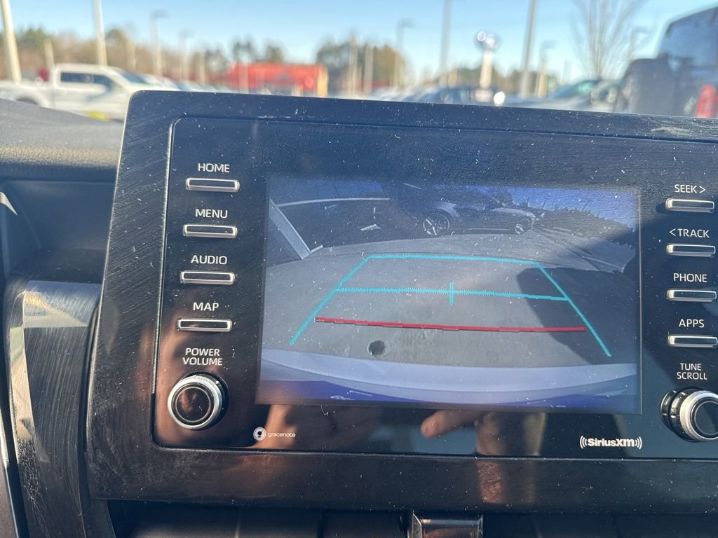 Used 2024 Toyota Camry SE image 18