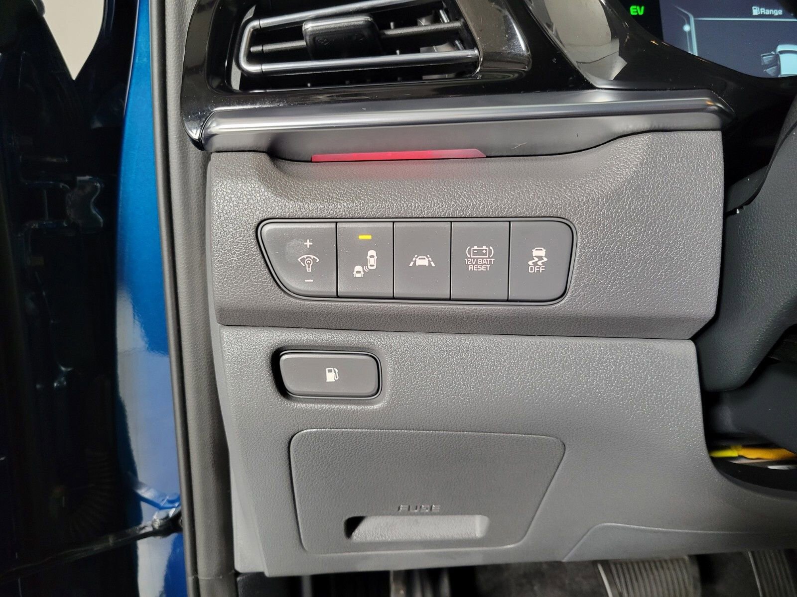 Used 2022 Kia Niro LXS w/ Digital Cluster Package image 28