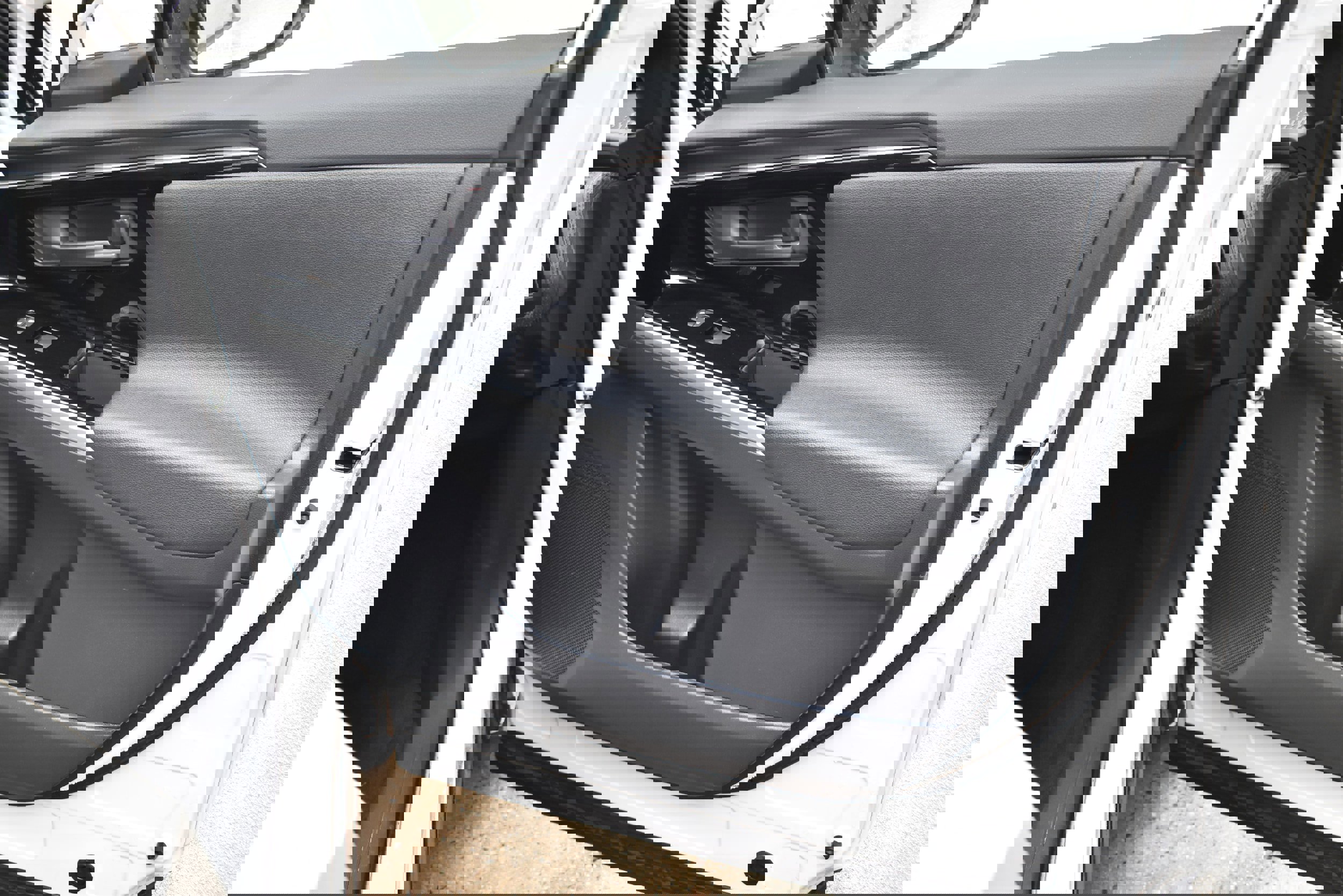 Used 2024 Toyota bZ4X Limited w/ Weather Package image 28