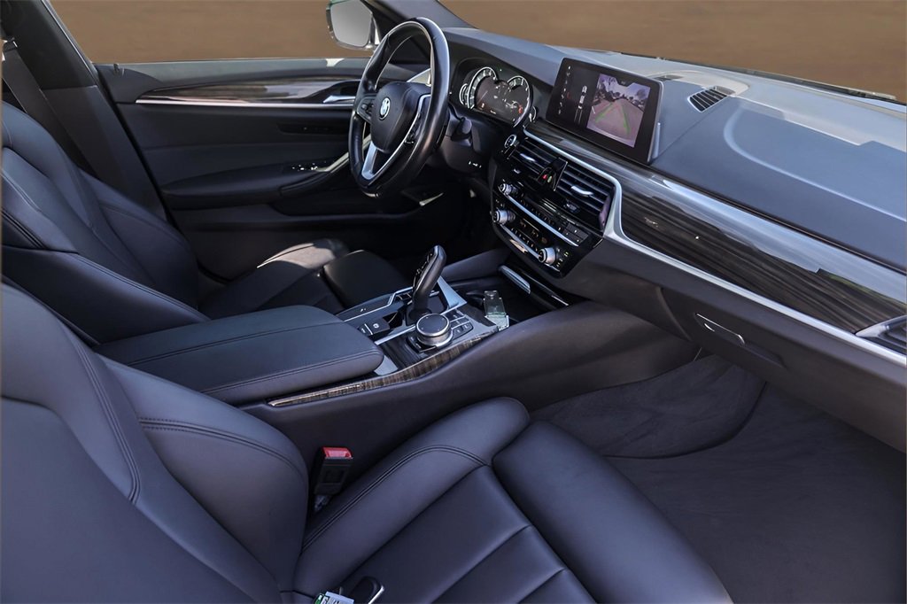 Used 2019 BMW 530i w/ Convenience Package image 32