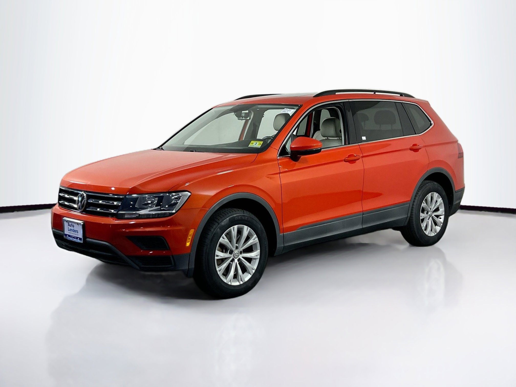 Used 2019 Volkswagen Tiguan SE w/ Panoramic Sunroof Package AWD/4WD image 1