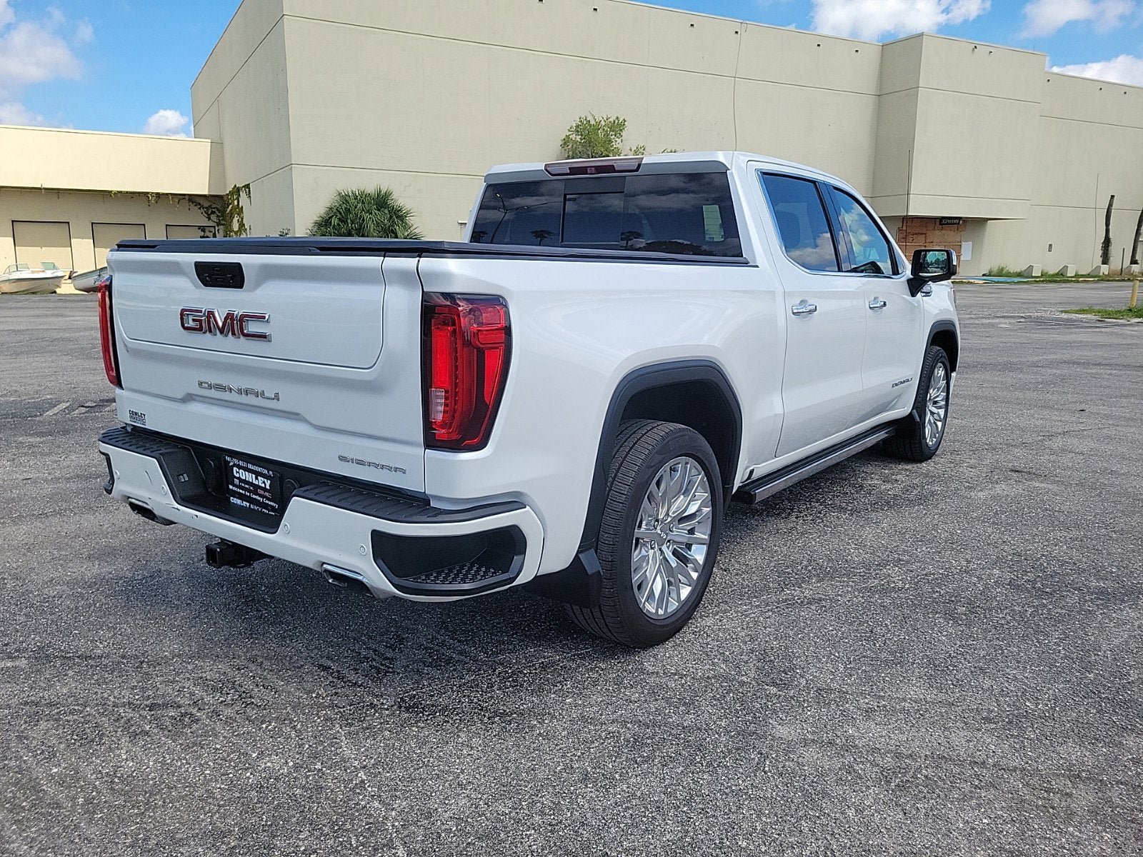 Certified 2019 GMC Sierra 1500 Denali w/ Denali Ultimate Package AWD/4WD image 6