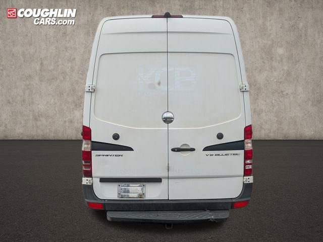 Used 2015 Freightliner Sprinter 3500 image 6