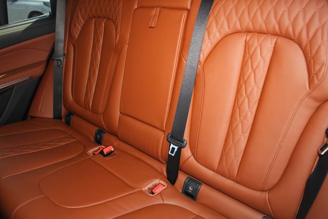 New 2026 BMW X5 M60i image 21