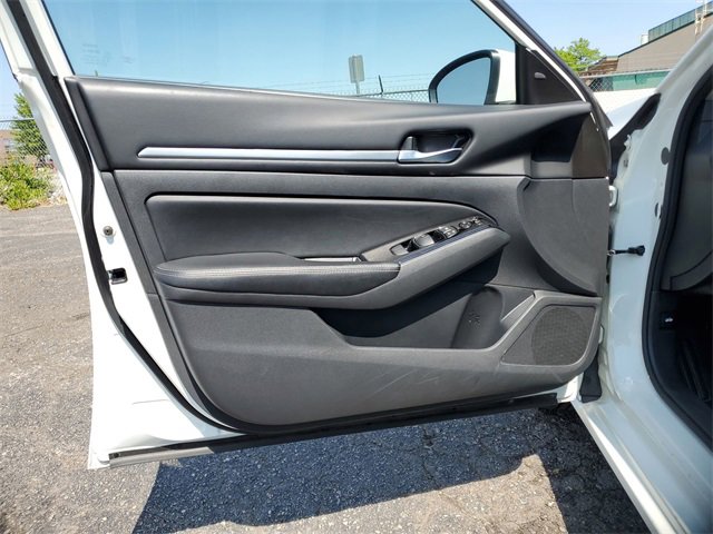 Used 2023 Nissan Altima 2.5 SV image 23