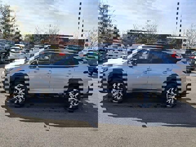 Used 2025 Subaru Outback Premium w/ Popular Package #1A image 6