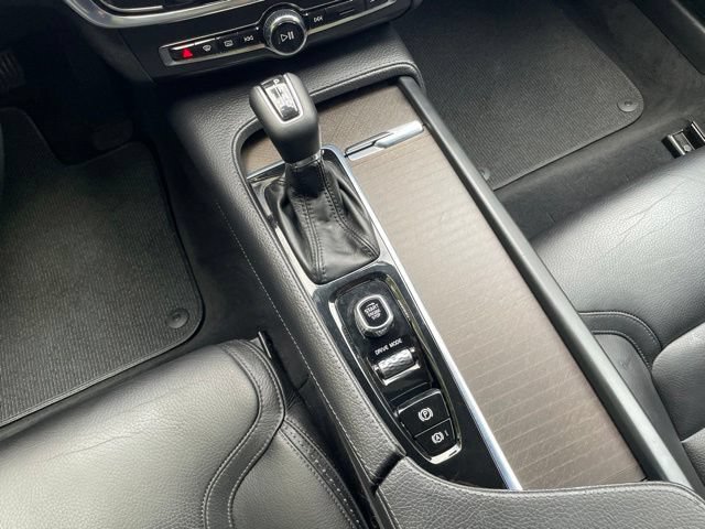 Used 2018 Volvo V90 T6 Cross Country w/ Convenience Package AWD/4WD image 22