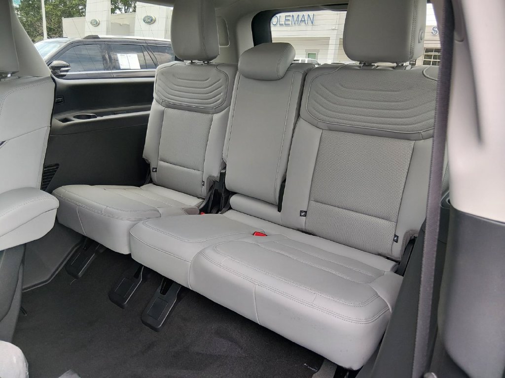 New 2026 Ford Expedition Max Platinum w/ Platinum Ultimate Package AWD/4WD image 15