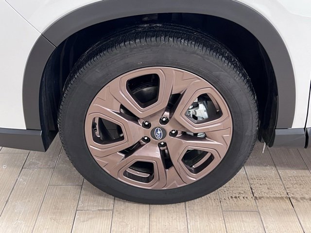 Used 2025 Subaru Ascent Bronze Edition image 17