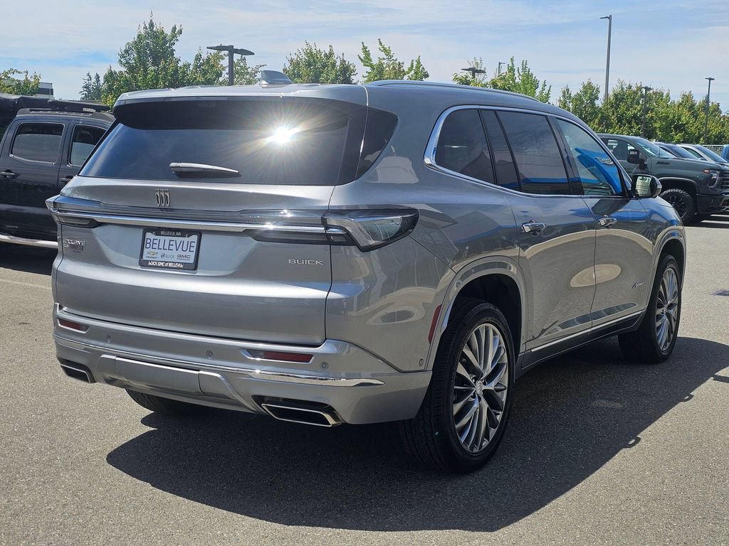 Used 2025 Buick Enclave Avenir w/ Super Cruise Package AWD/4WD image 5
