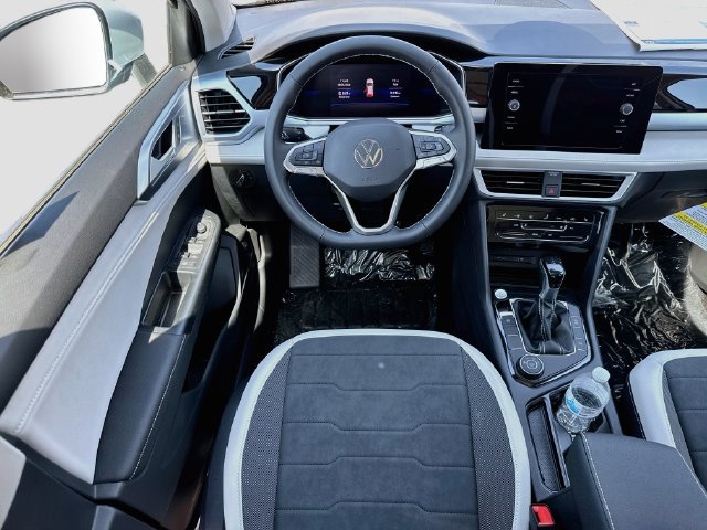 New 2026 Volkswagen Taos SE AWD/4WD image 22