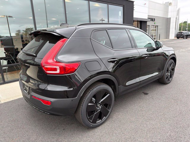 New 2026 Volvo XC40 B5 Ultra w/ Protection Package Premier AWD/4WD image 3