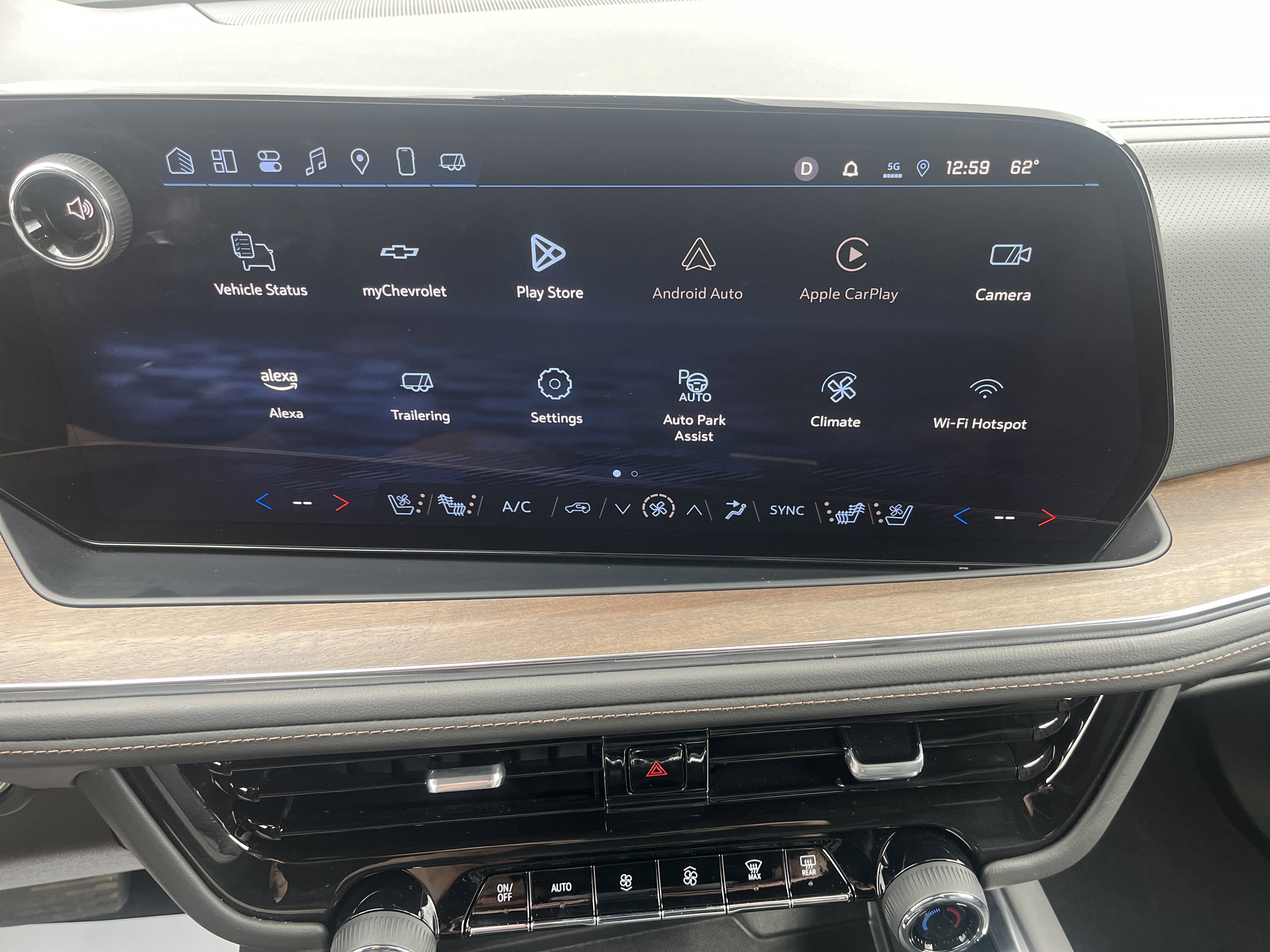 Used 2025 Chevrolet Tahoe High Country image 30