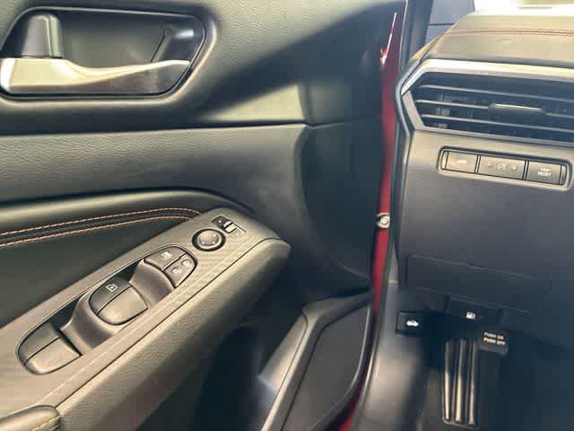 Used 2019 Nissan Altima 2.5 SR FWD image 39