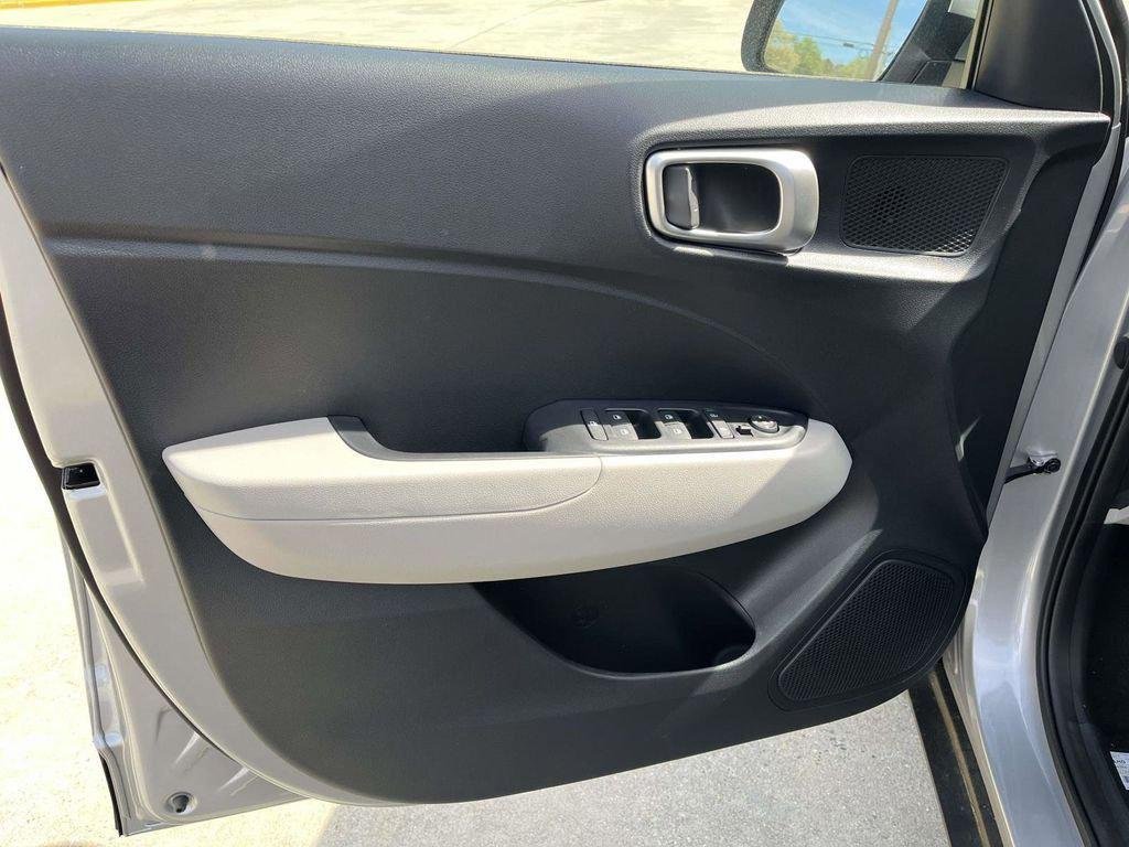 New 2026 Hyundai Venue SEL FWD image 36