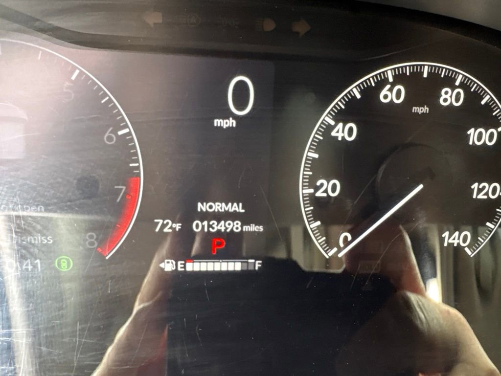 Used 2023 Honda HR-V LX image 15