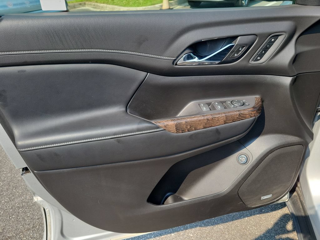 Used 2020 GMC Acadia Denali w/ Denali Ultimate Package AWD/4WD image 47