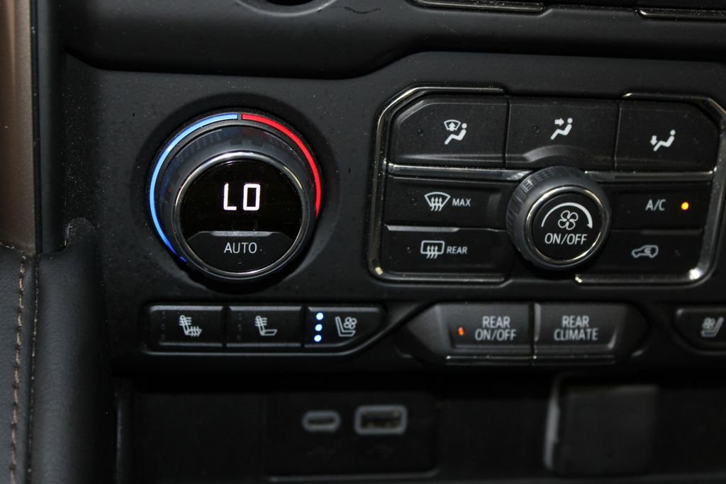 Used 2024 Chevrolet Tahoe High Country image 46