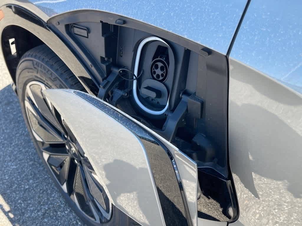 New 2025 Chevrolet Blazer EV RS RWD image 21