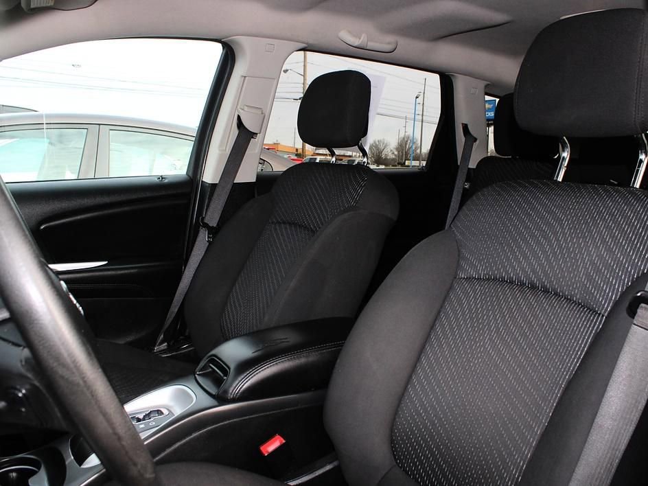 Used 2018 Dodge Journey SE FWD image 27