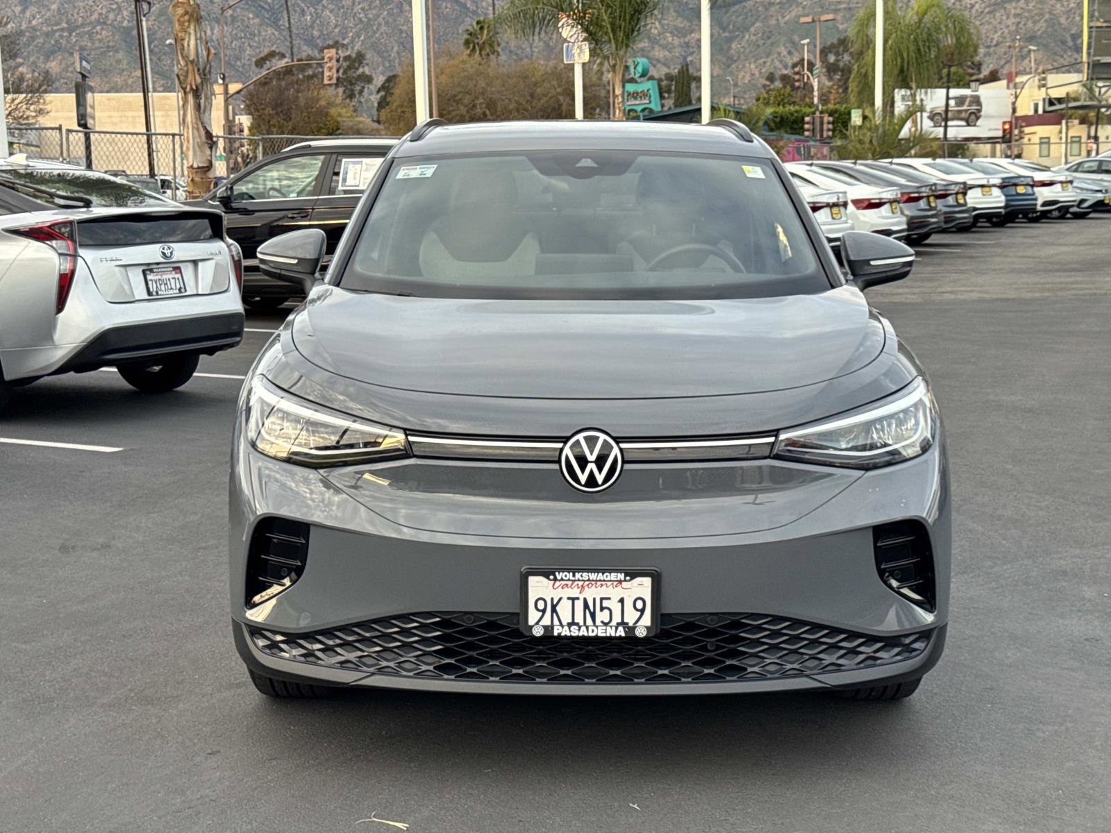 Certified 2023 Volkswagen ID.4 Pro image 2