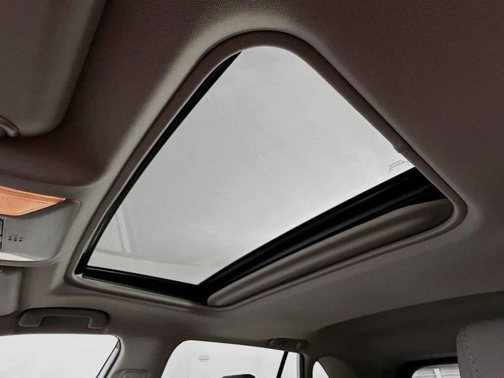 Certified 2020 Toyota RAV4 XLE Premium image 21