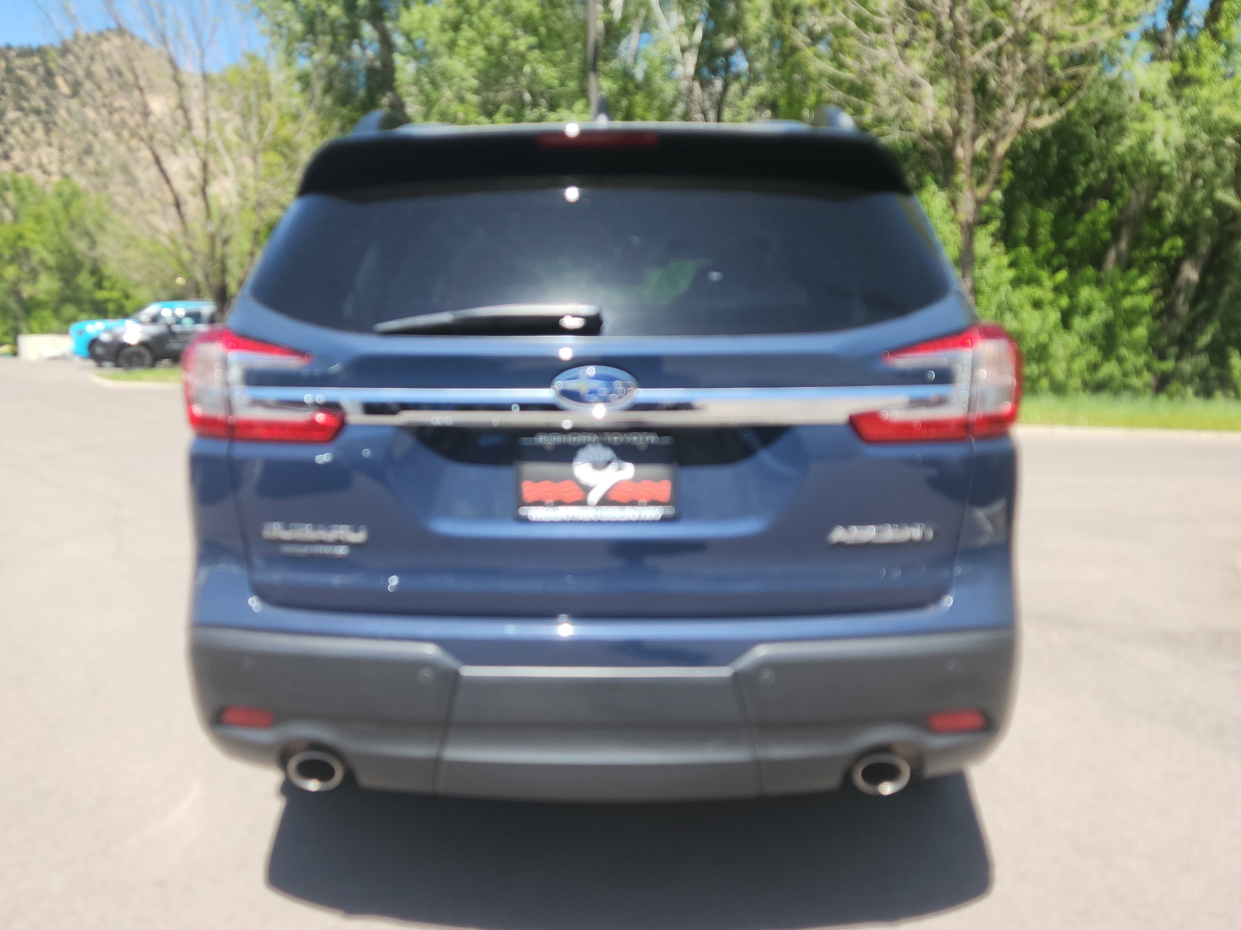 Used 2024 Subaru Ascent Premium w/ Convenience Package AWD/4WD image 11
