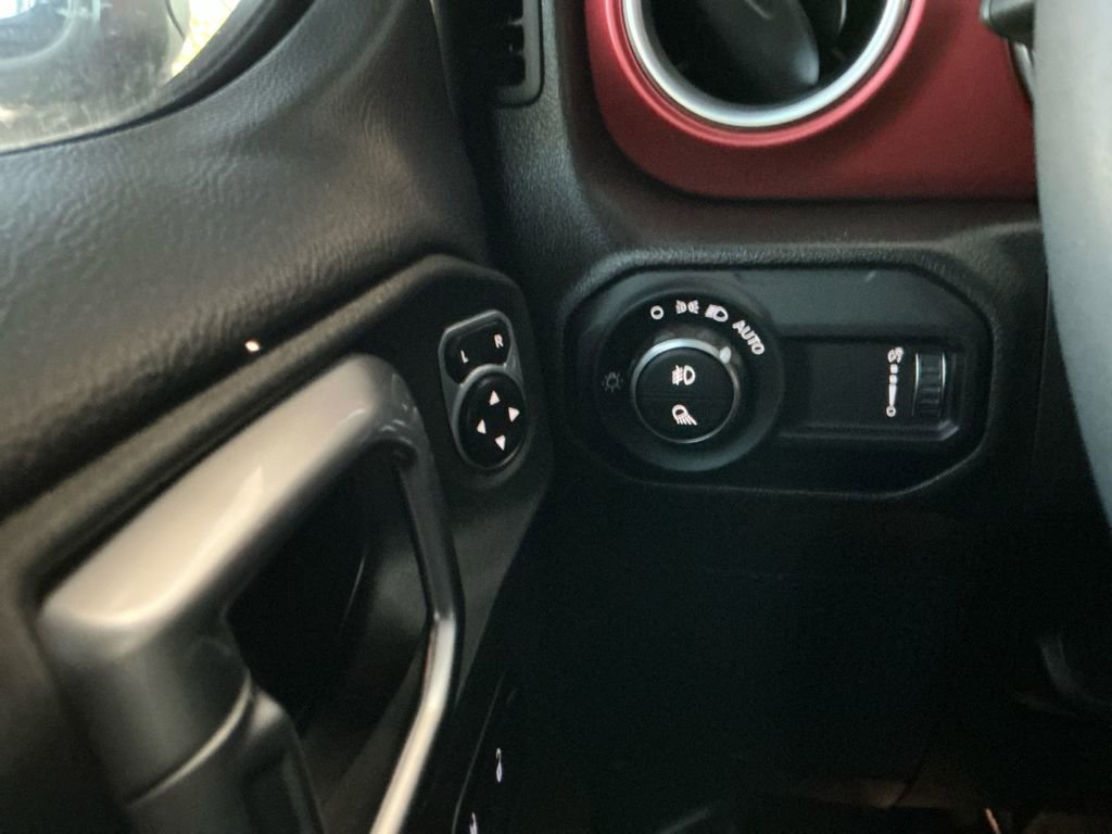 Used 2023 Jeep Gladiator Rubicon w/ LED Lighting Group image 22