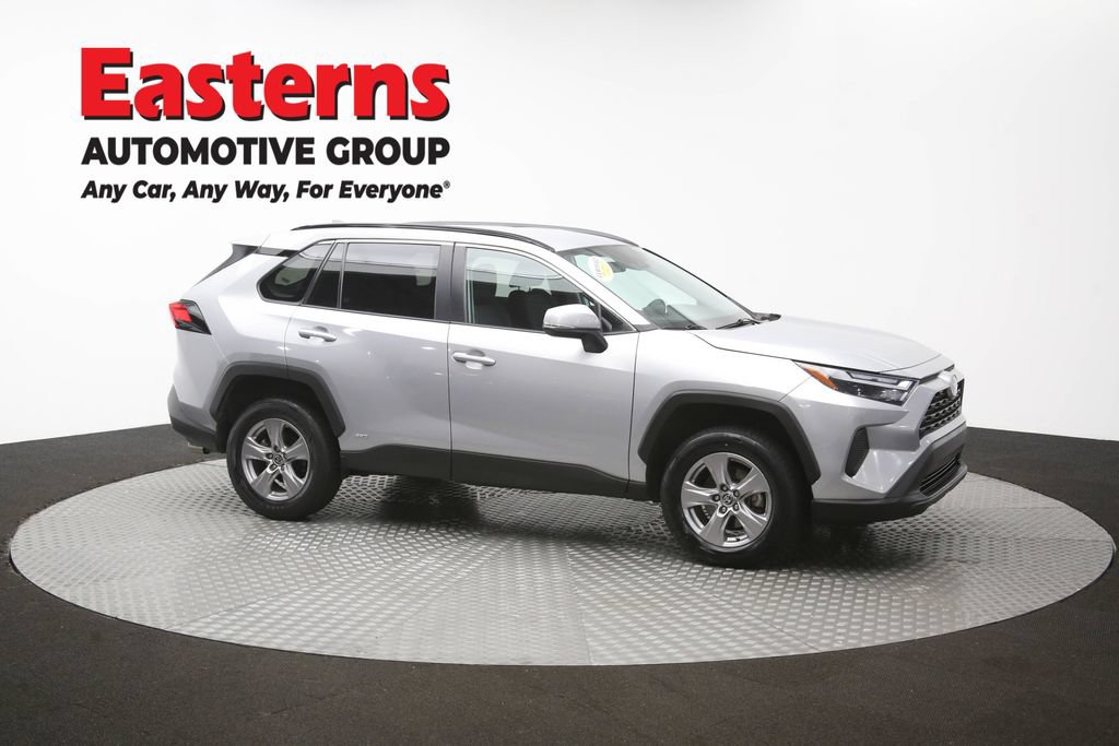 Used 2024 Toyota RAV4 XLE AWD/4WD image 45