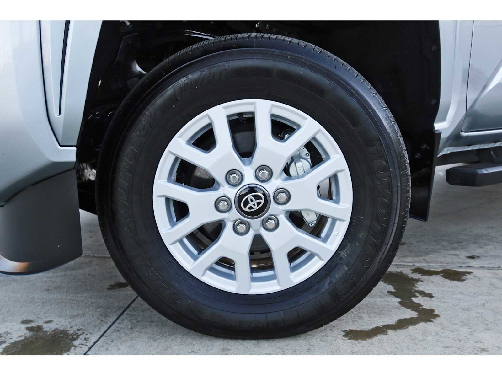 Used 2024 Toyota Tacoma SR image 29