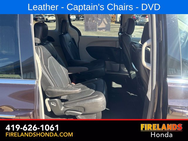 Used 2017 Chrysler Pacifica Touring-L Plus w/ Tire & Wheel Group FWD image 40