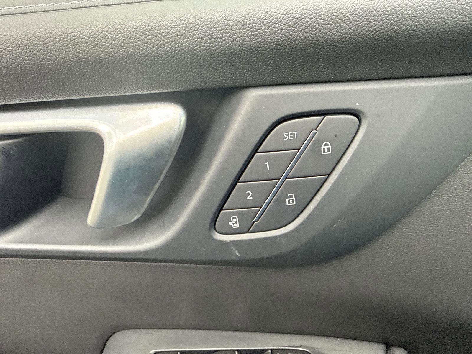 New 2026 Buick Enclave Sport Touring w/ Power Package image 17