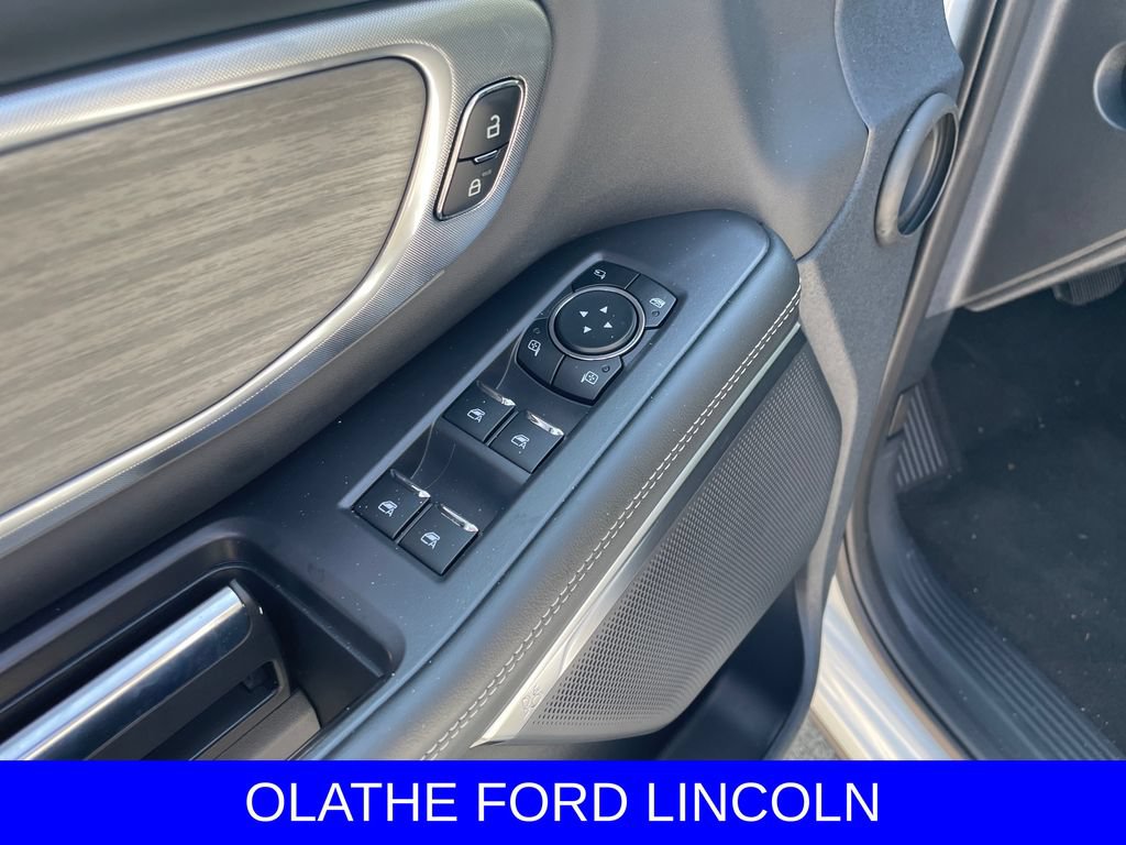 New 2026 Ford Expedition Max Platinum w/ Driver's Package AWD/4WD image 12